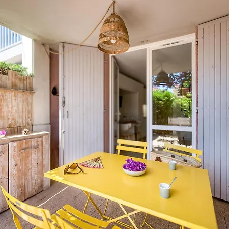 Cavalière -rez De Jardin Bord De Appartement