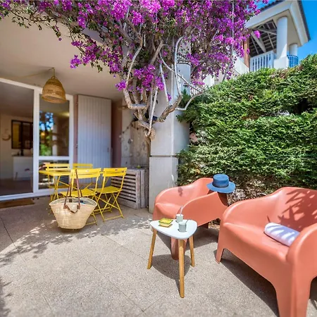 Cavalière -rez De Jardin Bord De * Le Lavandou